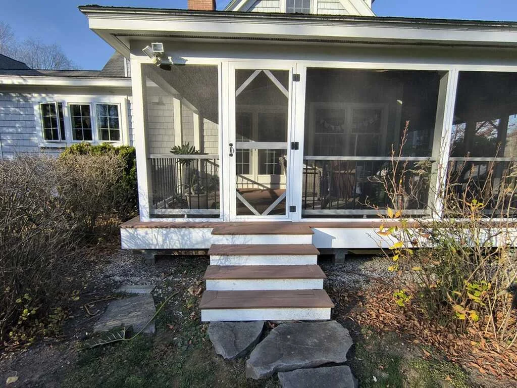 Porch and entryway
