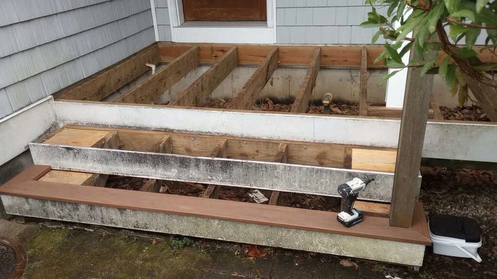 Entry step framing